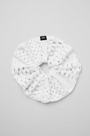 Alo Yoga USA Mesh Haute Summer Scrunchie White | 9187430-DQ