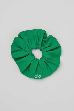 Alo Yoga USA Oversized Scrunchie Green Emerald | 4623581-KJ