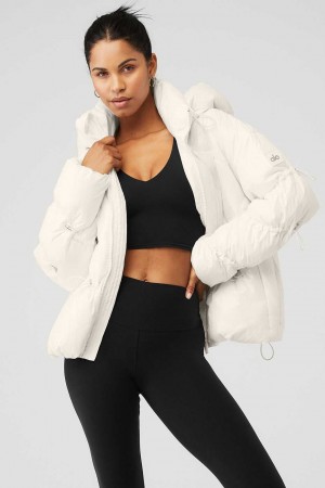 Alo Yoga USA Stunner Puffer Ivory | 6178409-OB