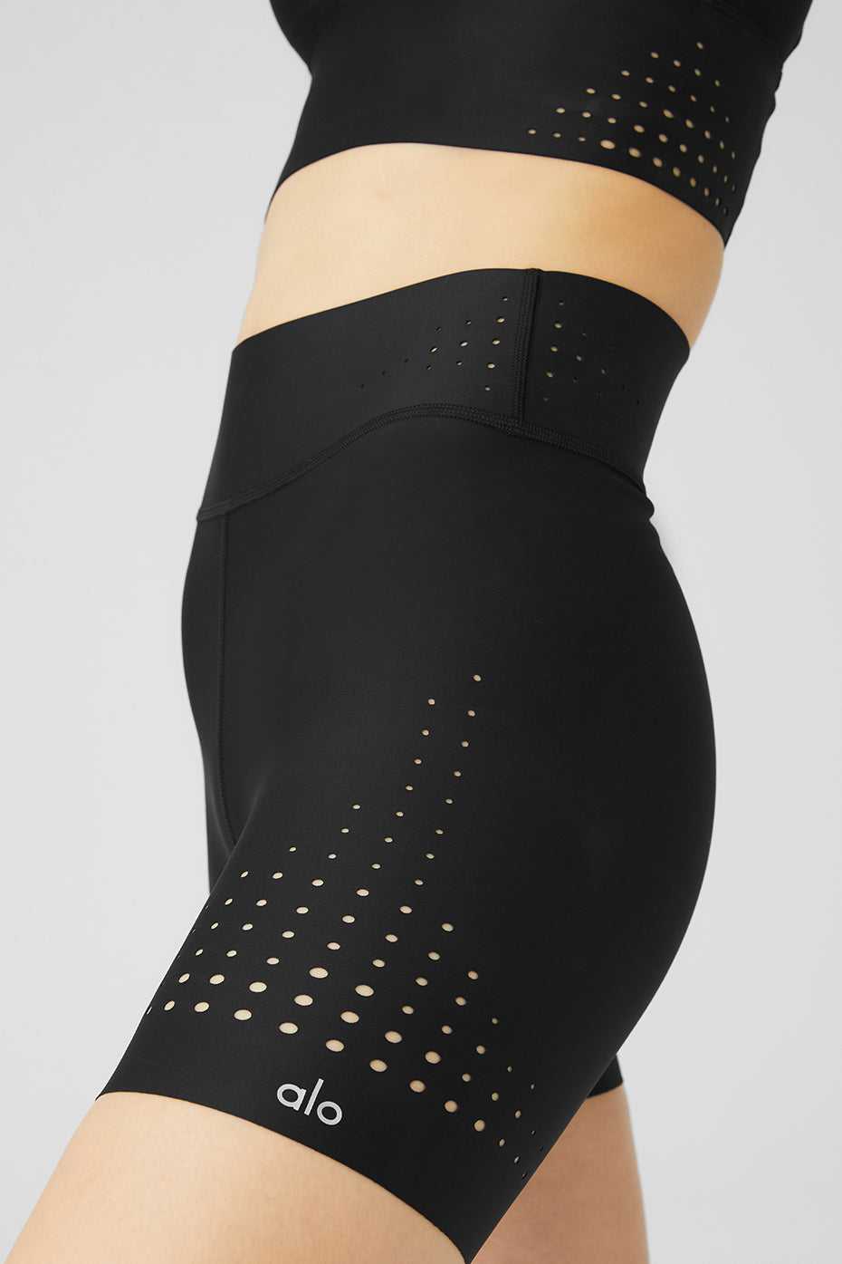 Alo Yoga USA 5'' Airlift High-Waist Laser Cut Speedy Black | 3978056-BH