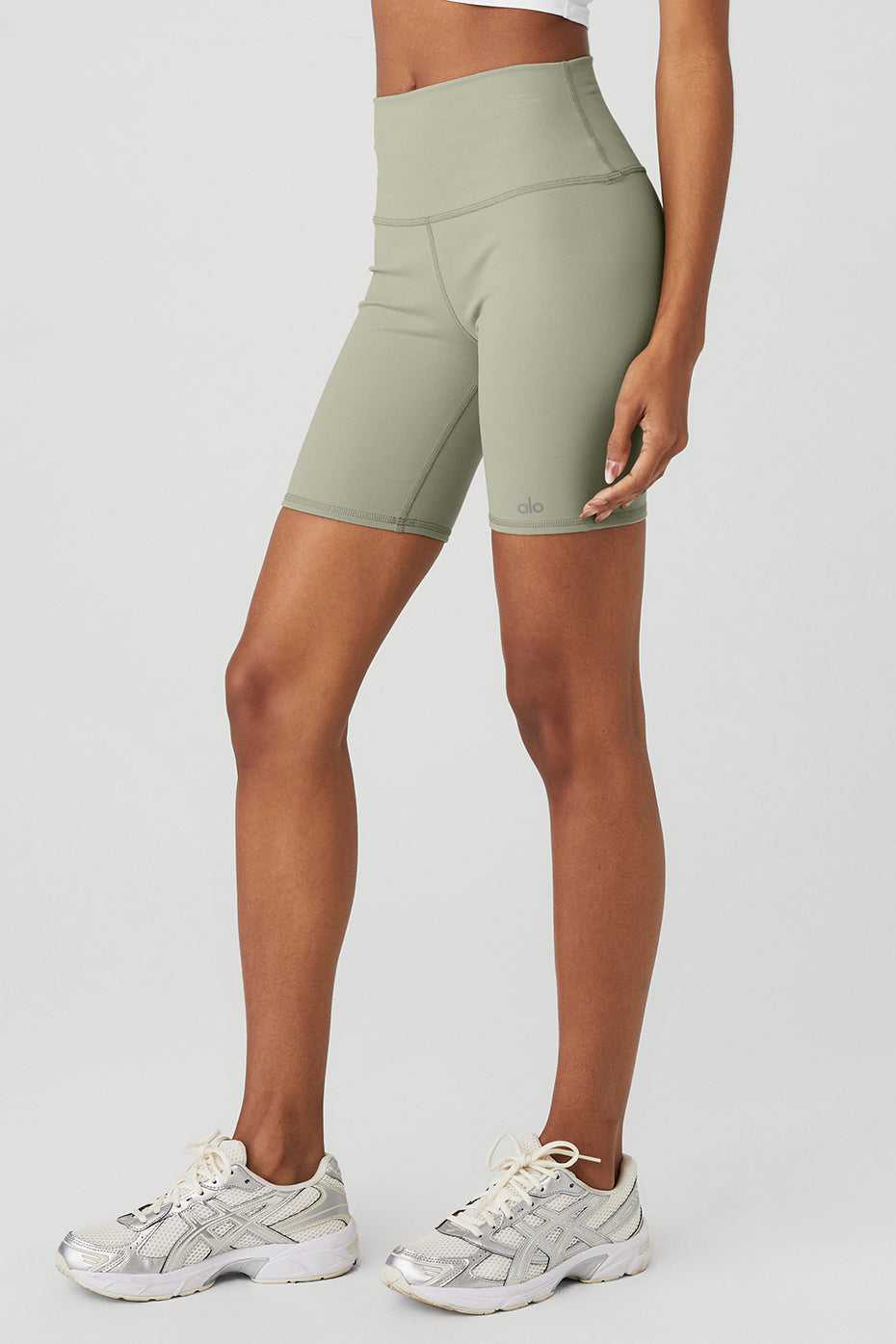 Alo Yoga USA 7'' High-Waist Biker Limestone | 2578043-TL