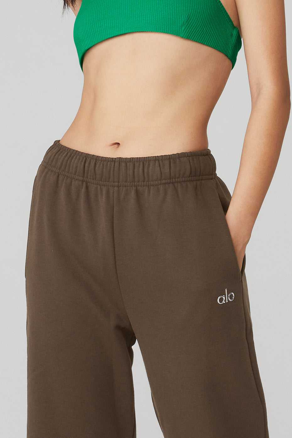 Alo Yoga USA Accolade Straight Leg Espresso | 6015823-ZM