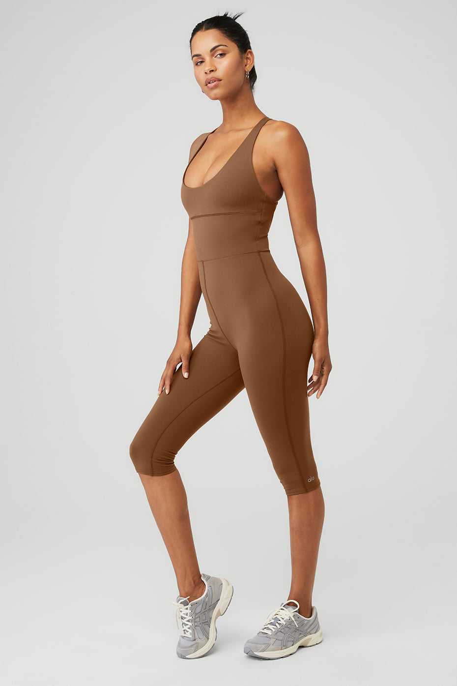 Alo Yoga USA Airbrush Physique Onesie Cinnamon Brown | 3018957-PX