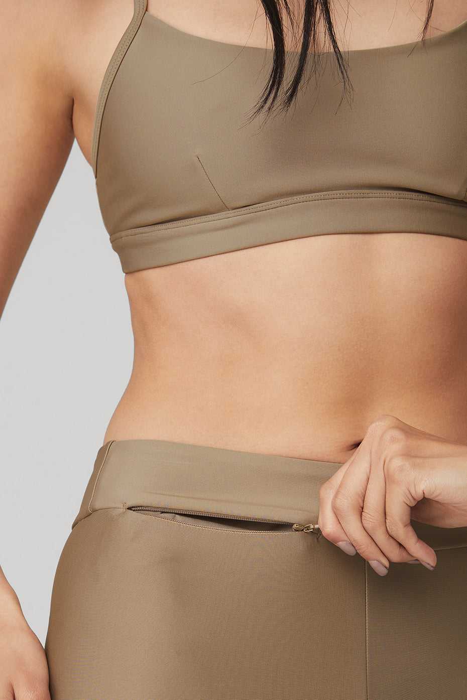 Alo Yoga USA Airlift High-Waist Conceal-Zipri Gravel | 3812709-PT