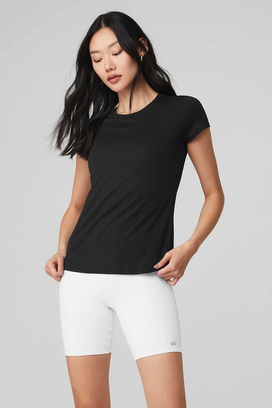 Alo Yoga USA Alosoft Finesse Tee Black | 0637289-XZ