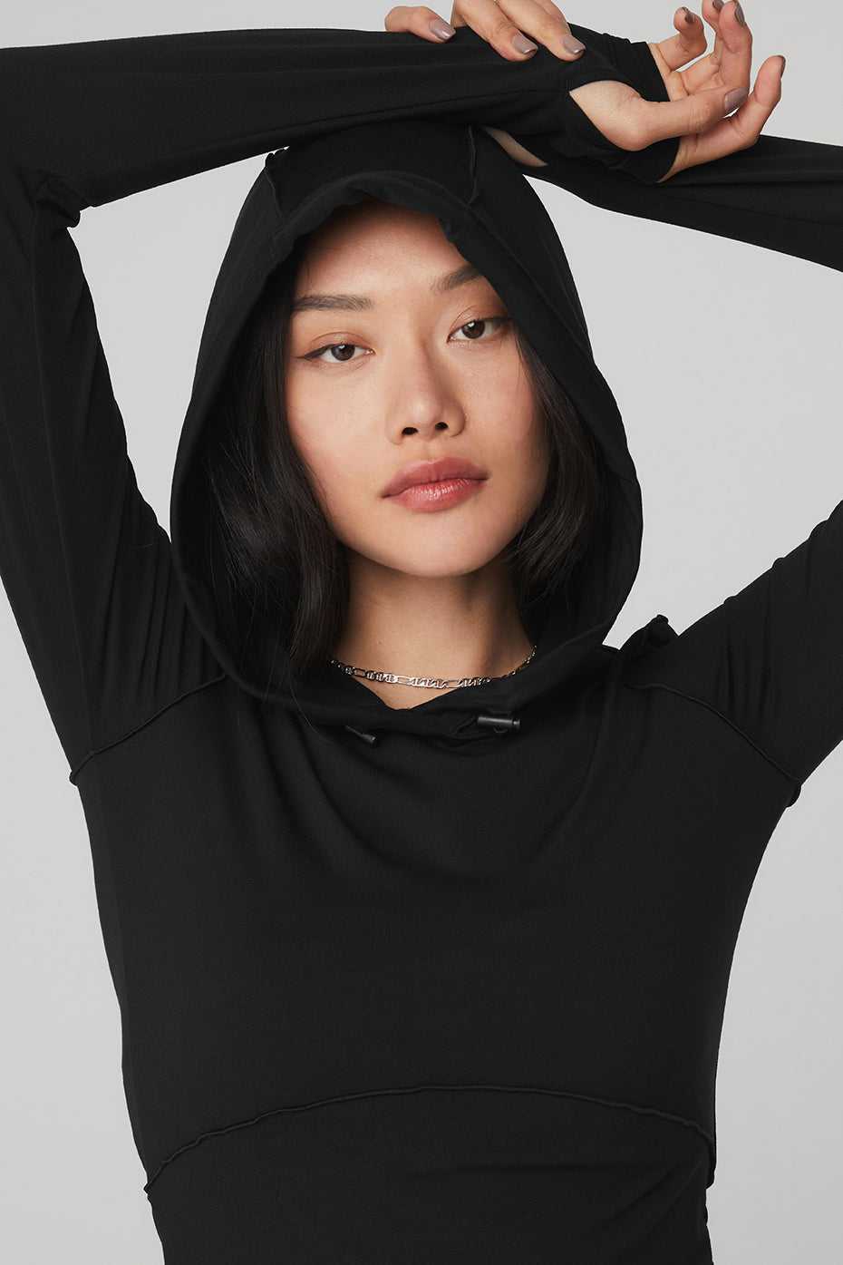 Alo Yoga USA Alosoft Hooded Runner Long Sleeve Black | 0216789-AN