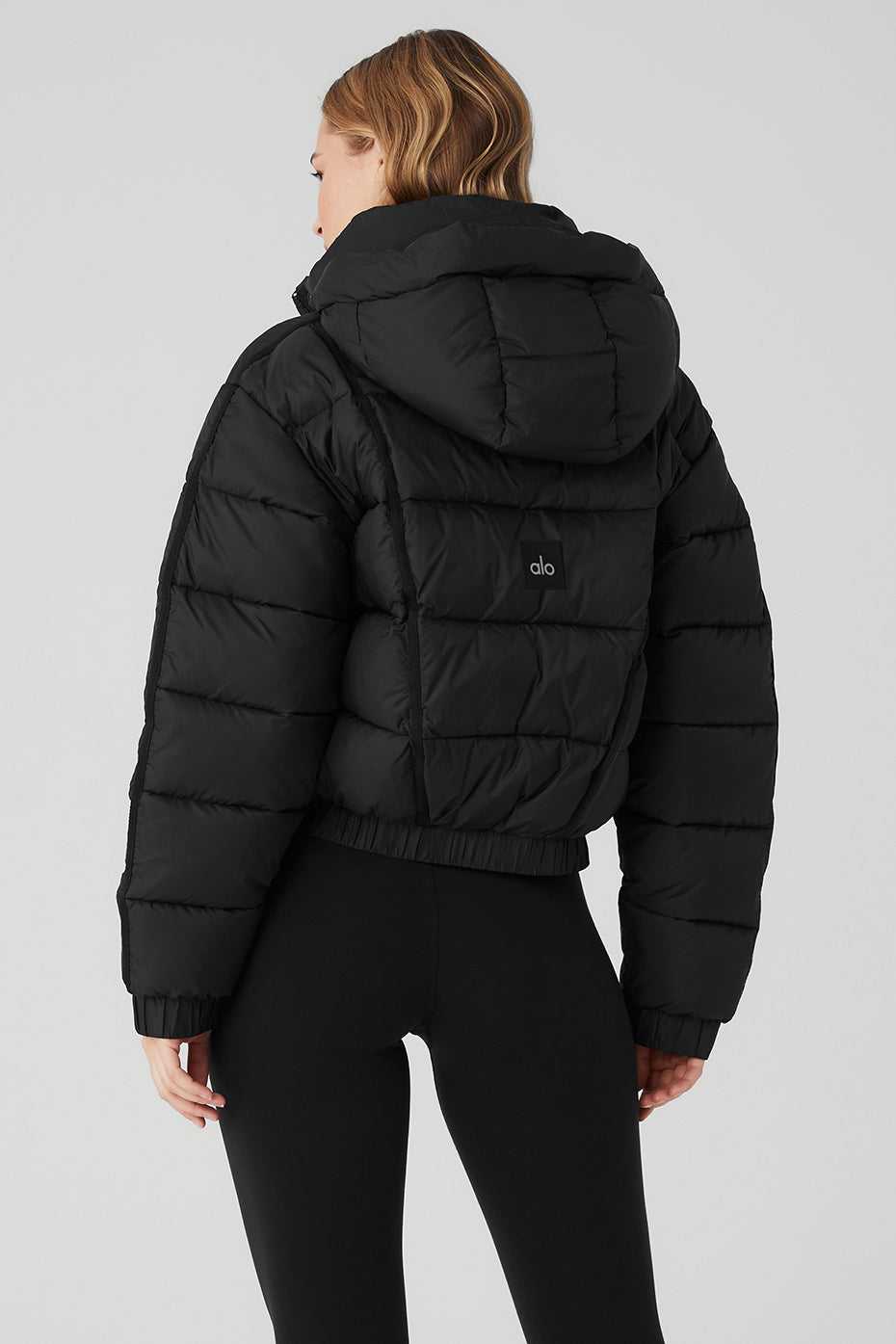 Alo Yoga USA Aspen Love Puffer Black | 5214870-ND