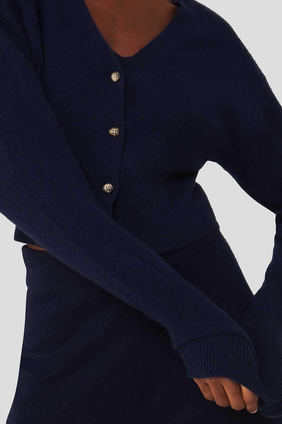 Alo Yoga USA Cashmere Jet Set Cardigan Navy | 7492538-YG