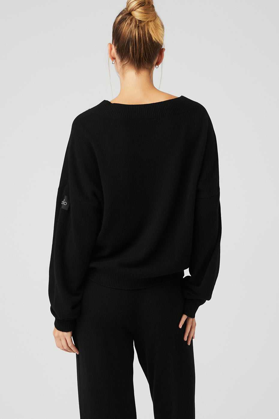 Alo Yoga USA Cashmere Jet Set V-Neck Pullover Black | 0643279-JT