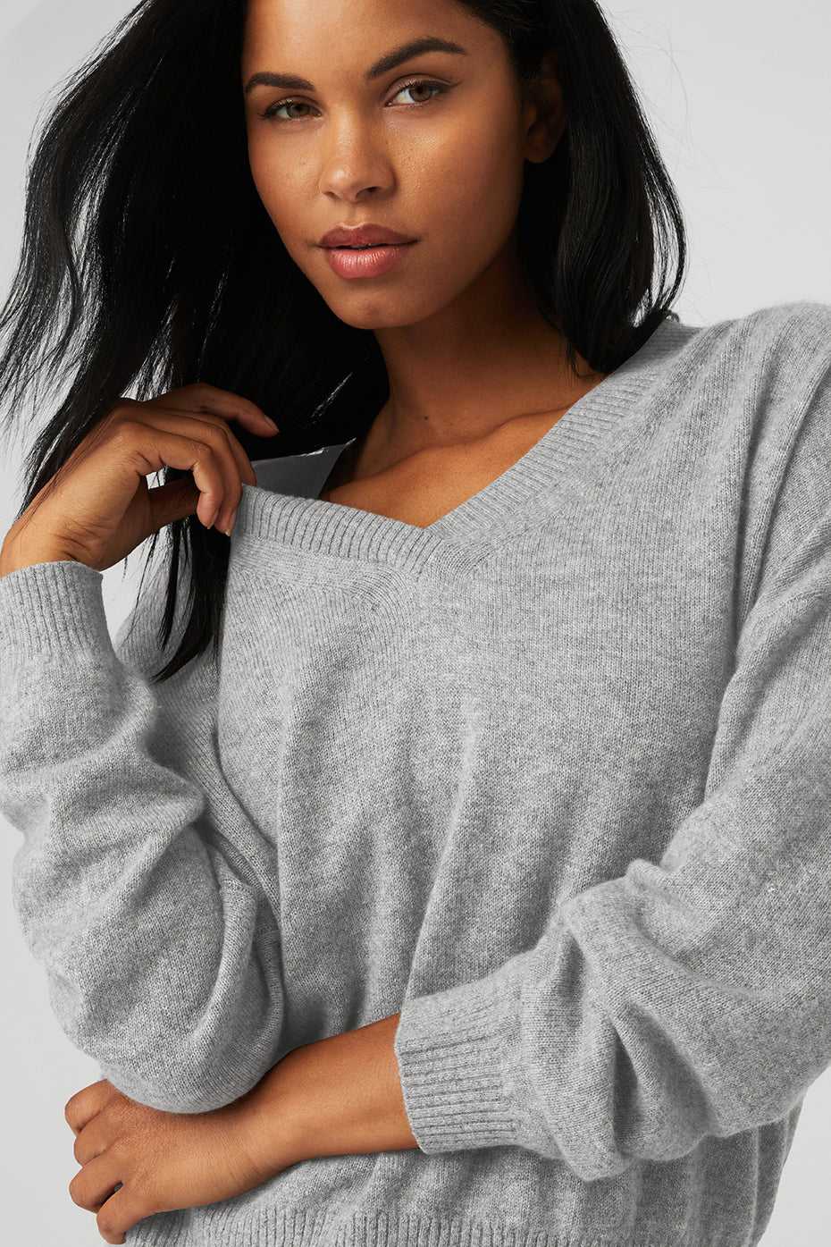 Alo Yoga USA Cashmere Jet Set V-Neck Pullover Dove Grey | 7540162-LS