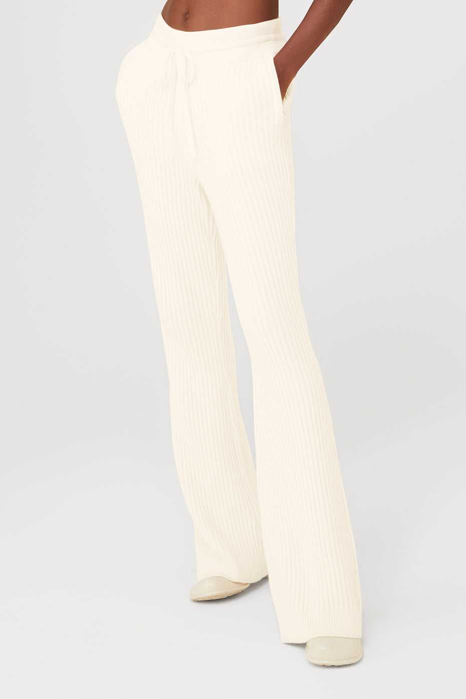 Alo Yoga USA Cashmere Ribbed High-Waist Winter Dream Flare Ivory | 8306127-BX