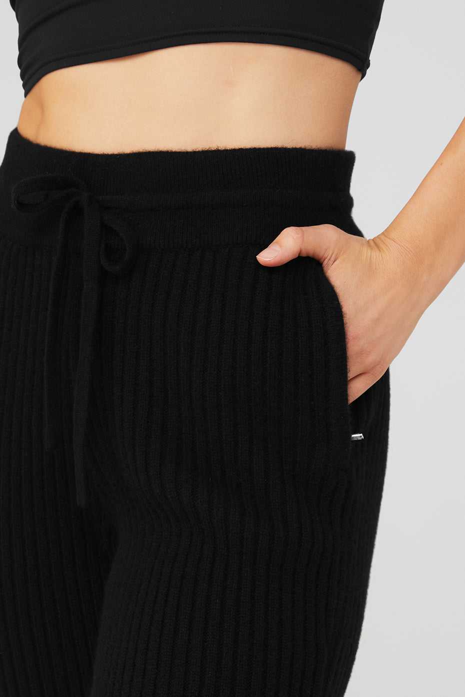 Alo Yoga USA Cashmere Ribbed High-Waist Winter Dream Flare Black | 2075491-TU