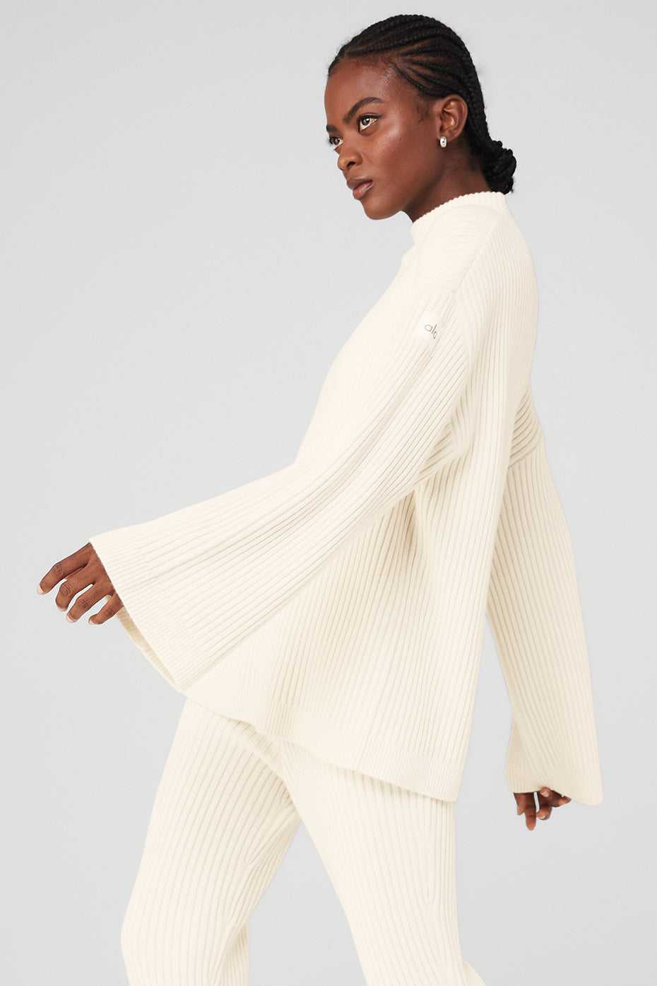 Alo Yoga USA Cashmere Ribbed Winter Dream Mock Neck Coverup Ivory | 9860315-TK