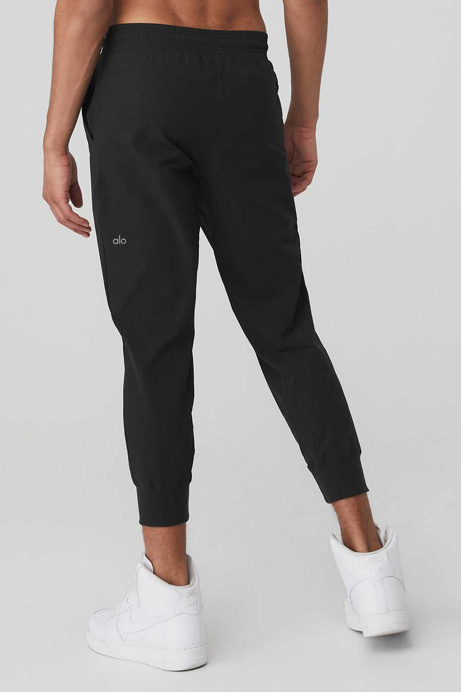 Alo Yoga USA Co-Op Black | 1759640-DN