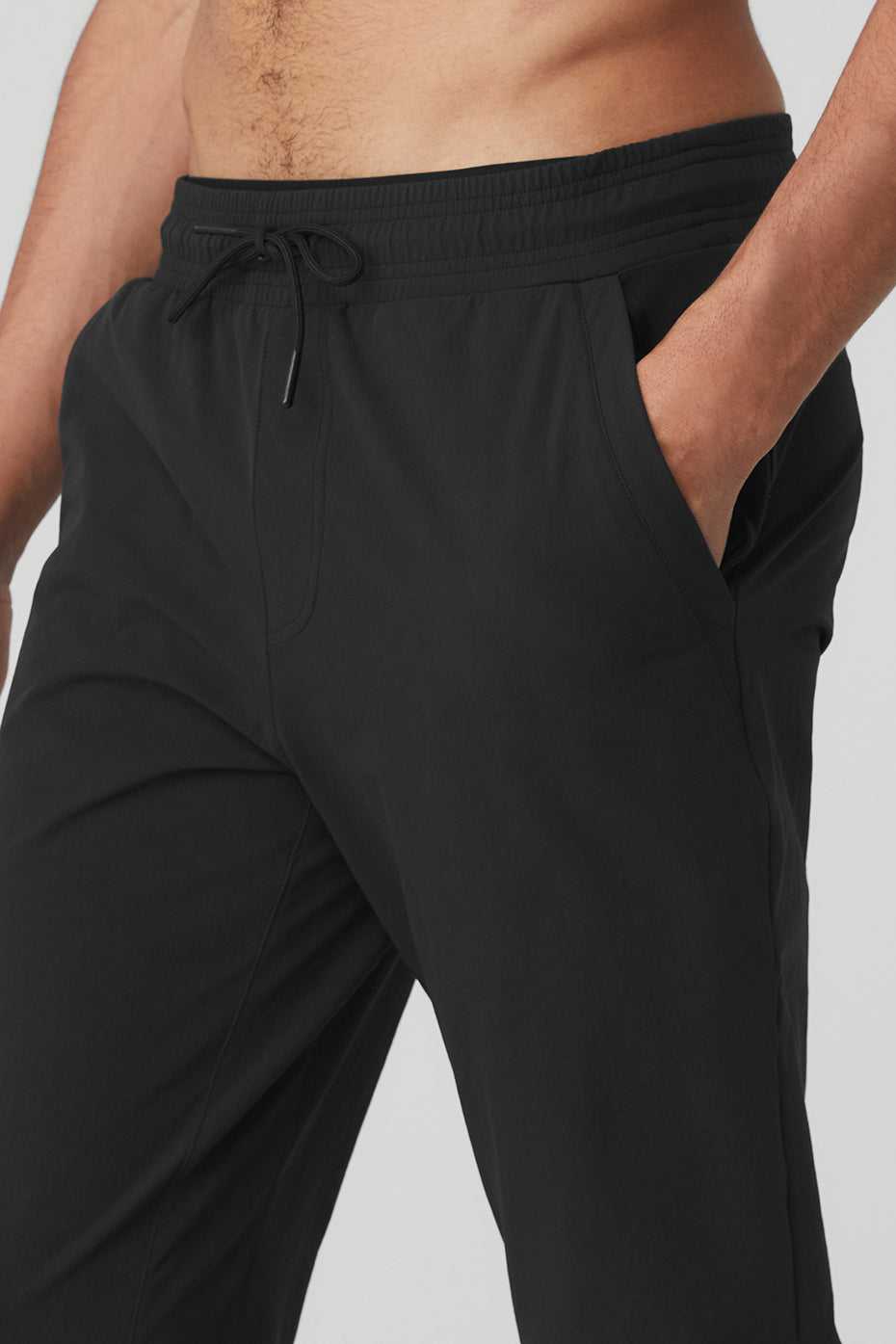 Alo Yoga USA Co-Op Black | 1759640-DN