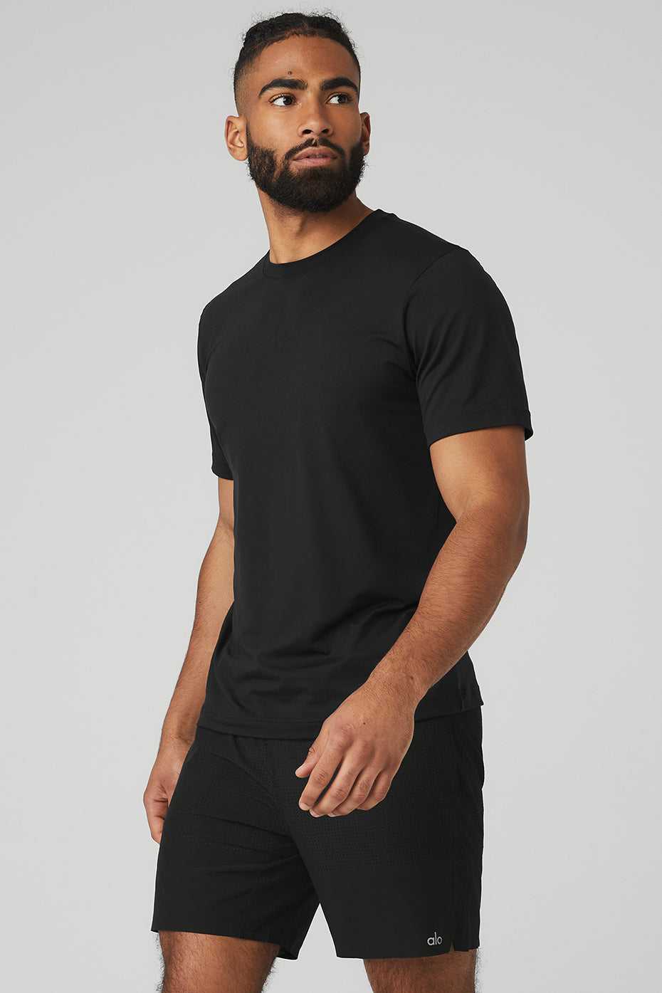 Alo Yoga USA Conquer Reform Crewneck Black | 5861702-VA