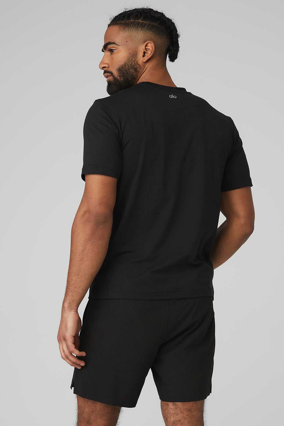 Alo Yoga USA Conquer Reform Crewneck Black | 5861702-VA