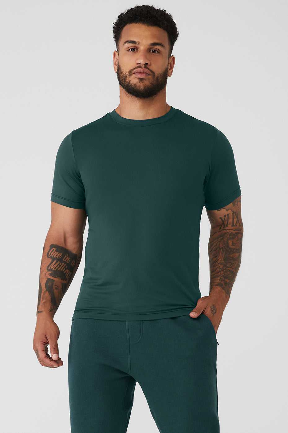 Alo Yoga USA Conquer Reform Crewneck Midnight Green | 0169573-AV