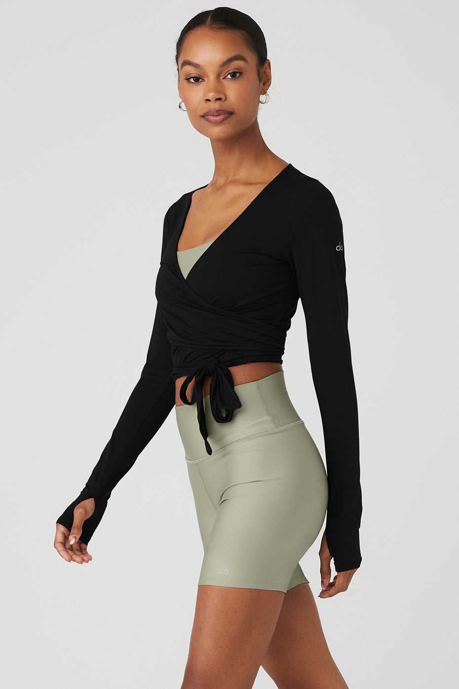 Alo Yoga USA Cropped Escalate Wrap Black | 5218409-CA