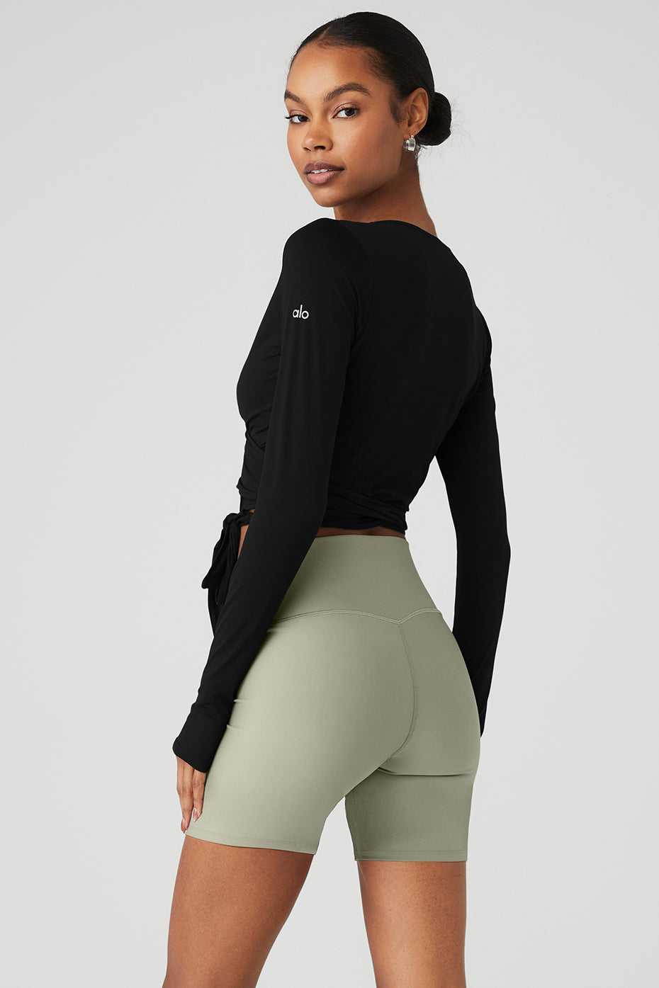 Alo Yoga USA Cropped Escalate Wrap Black | 5218409-CA