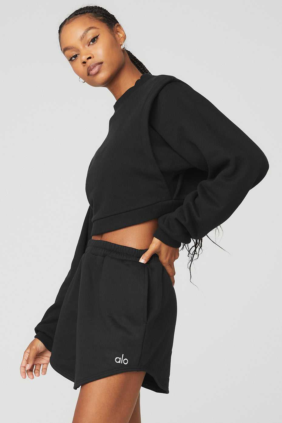 Alo Yoga USA Cropped Fresh Coverup Black | 7352604-AB