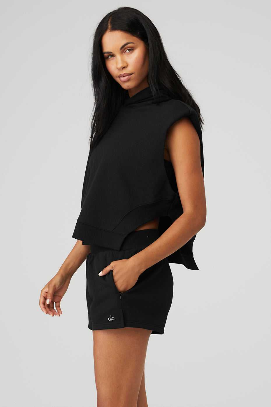 Alo Yoga USA Cropped Headliner Shoulder Pad Sleeveless Coverup Black | 6091384-AJ