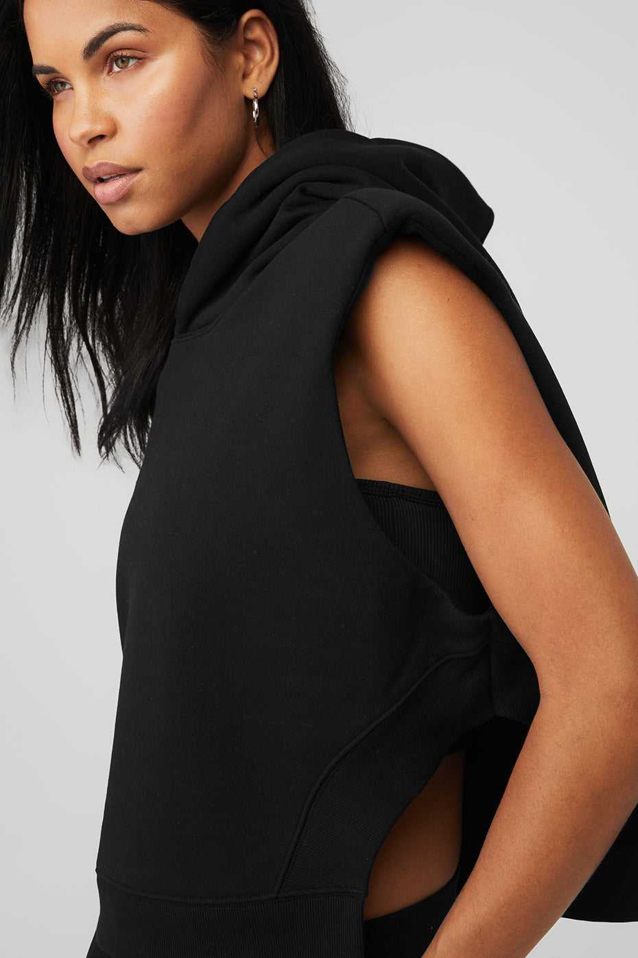 Alo Yoga USA Cropped Headliner Shoulder Pad Sleeveless Coverup Black | 6091384-AJ