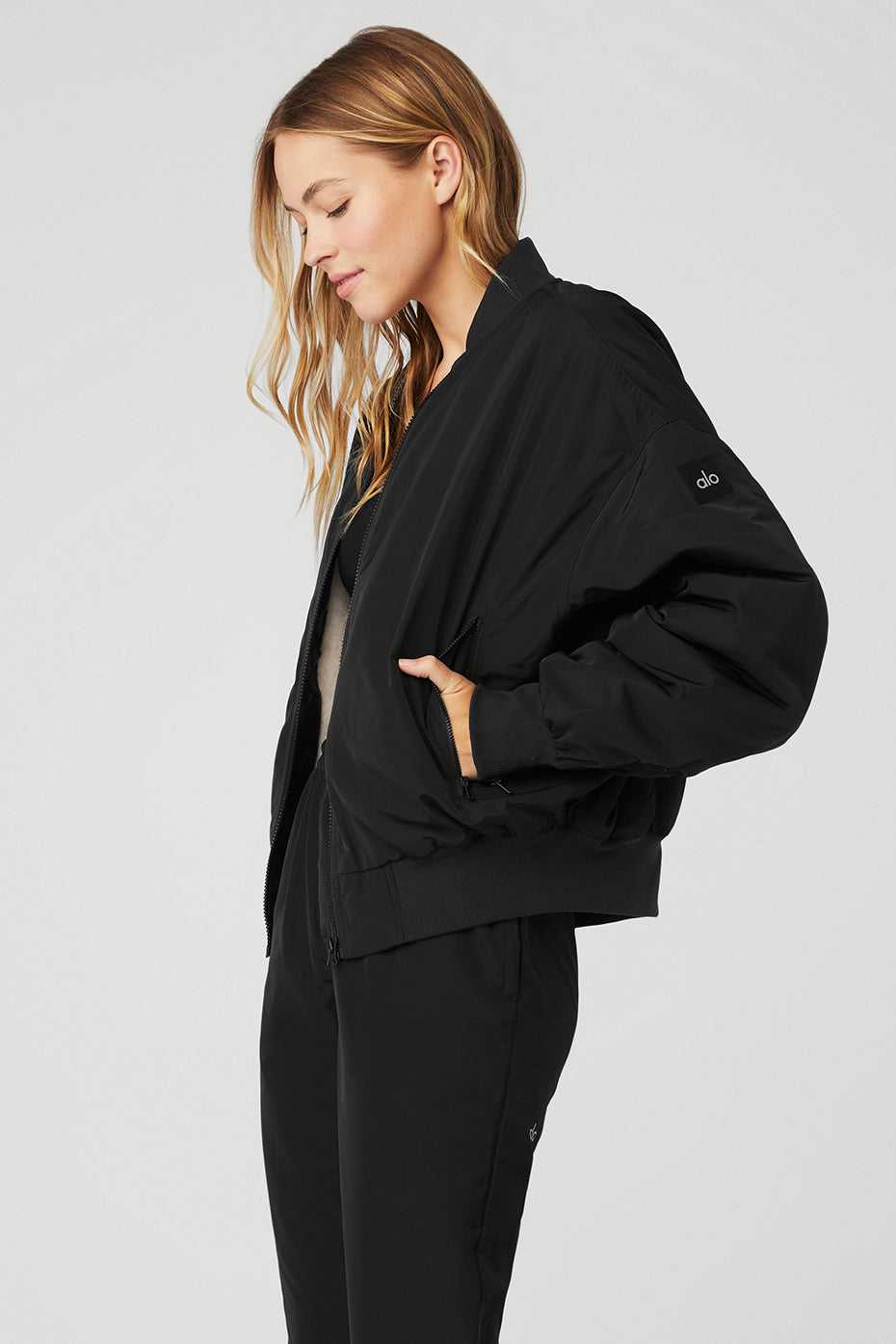 Alo Yoga USA Faux Fur Urbanite Bomber Black | 0125369-VT