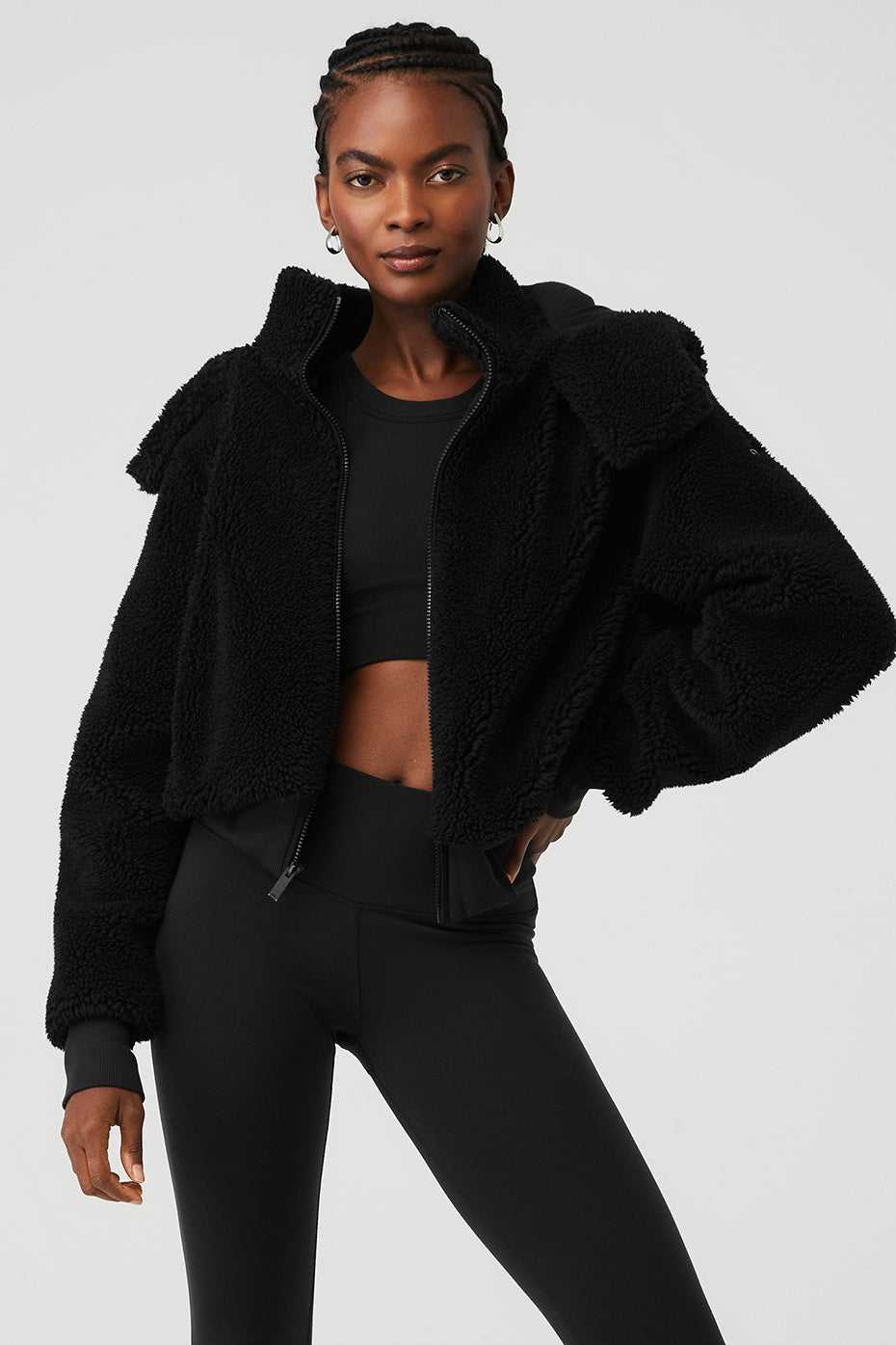 Alo Yoga USA Foxy Sherpa Black | 9251086-ST