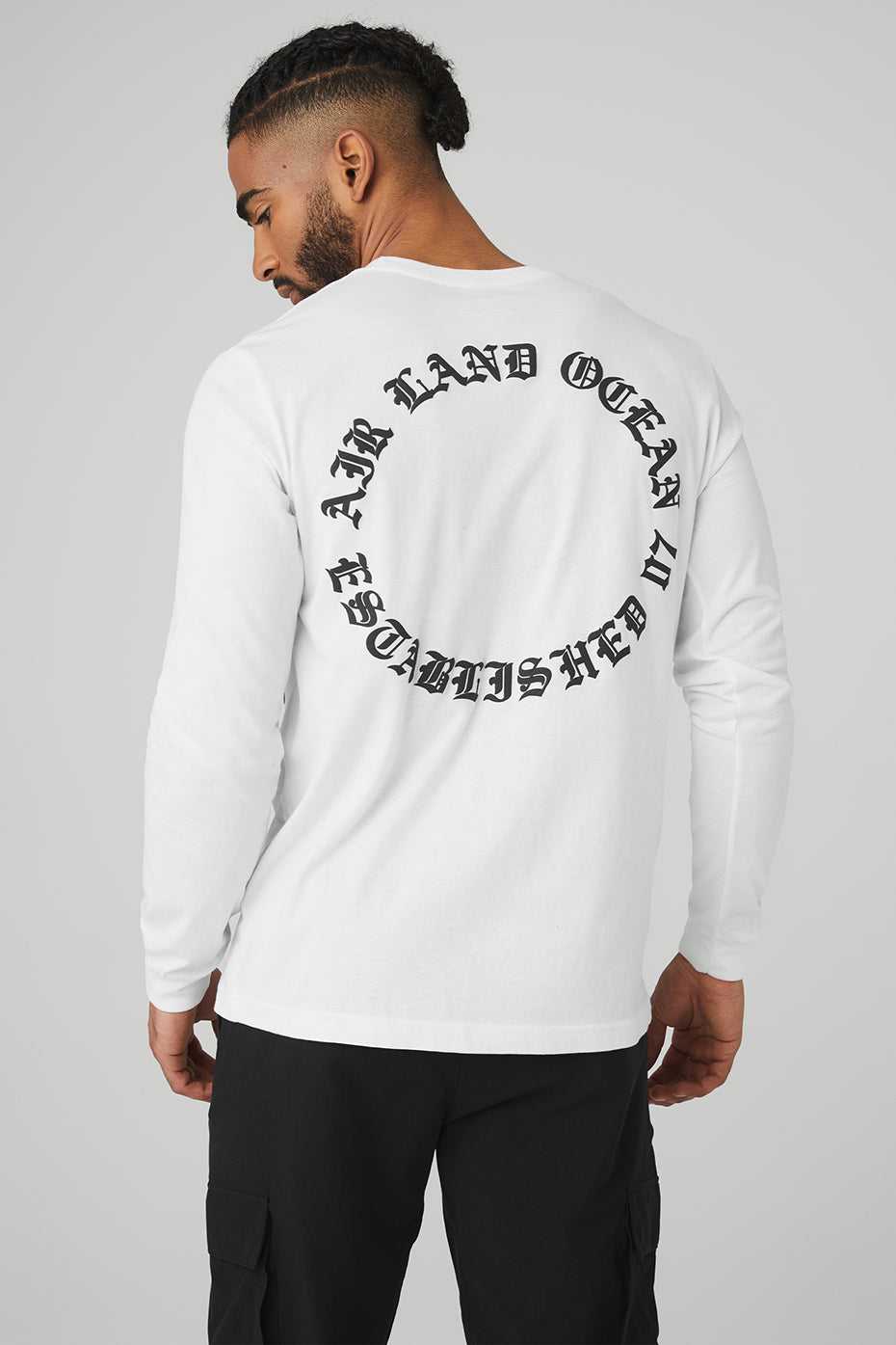 Alo Yoga USA Graphic Ancient English Long Sleeve White | 8140593-GI