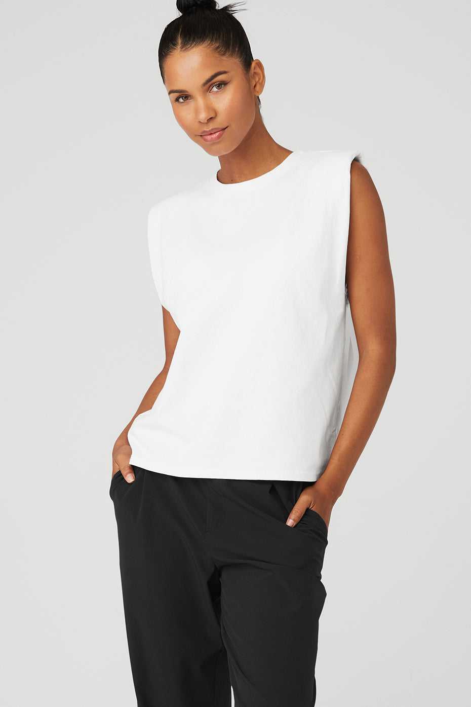 Alo Yoga USA Headliner Shoulder Pad Sleeveless Tee White | 6741098-WJ