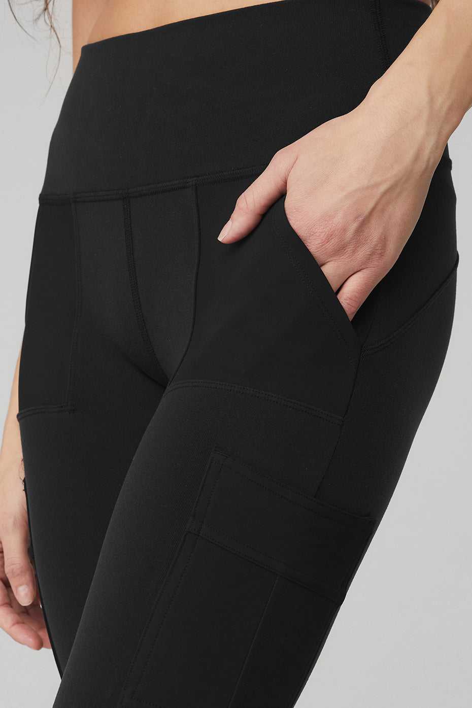 Alo Yoga USA High-Waist Cargo Black | 0619752-EC