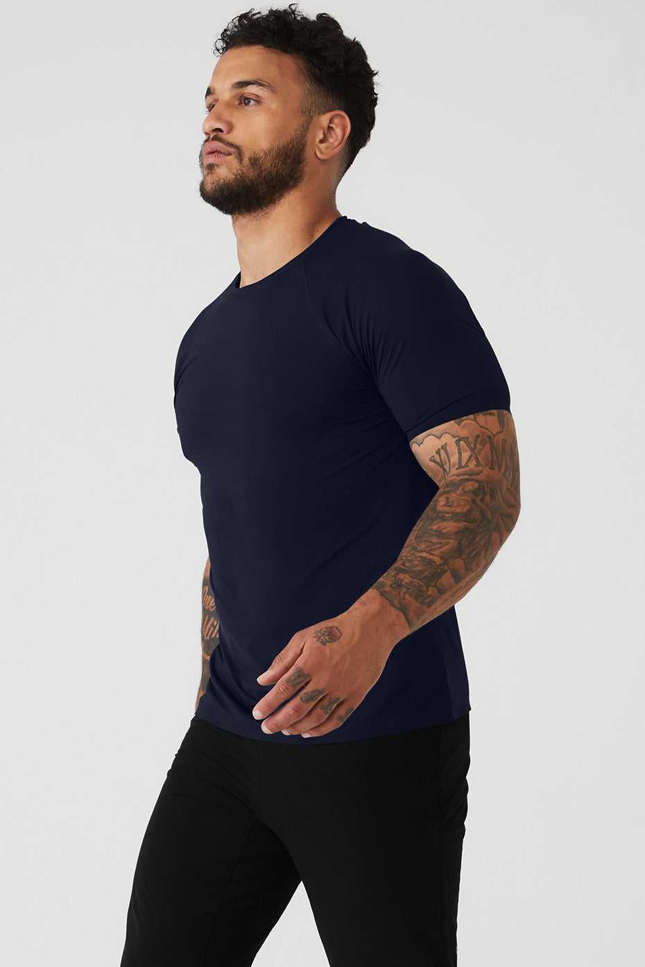 Alo Yoga USA Idol Performance Tee Navy | 8041652-YC