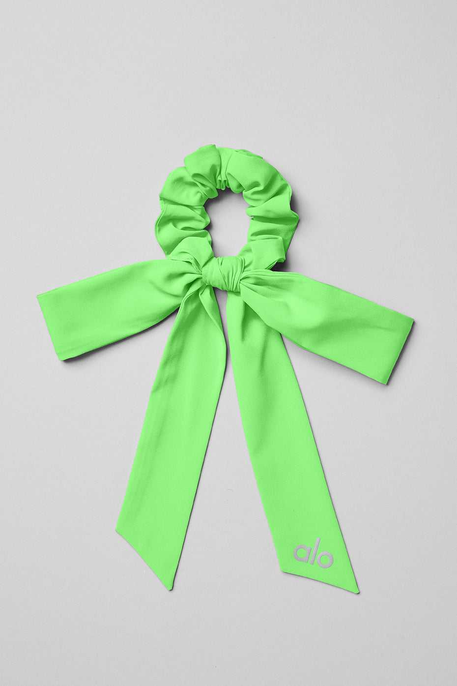 Alo Yoga USA Love Knots Tie Scrunchie Green Glow | 3841057-AX