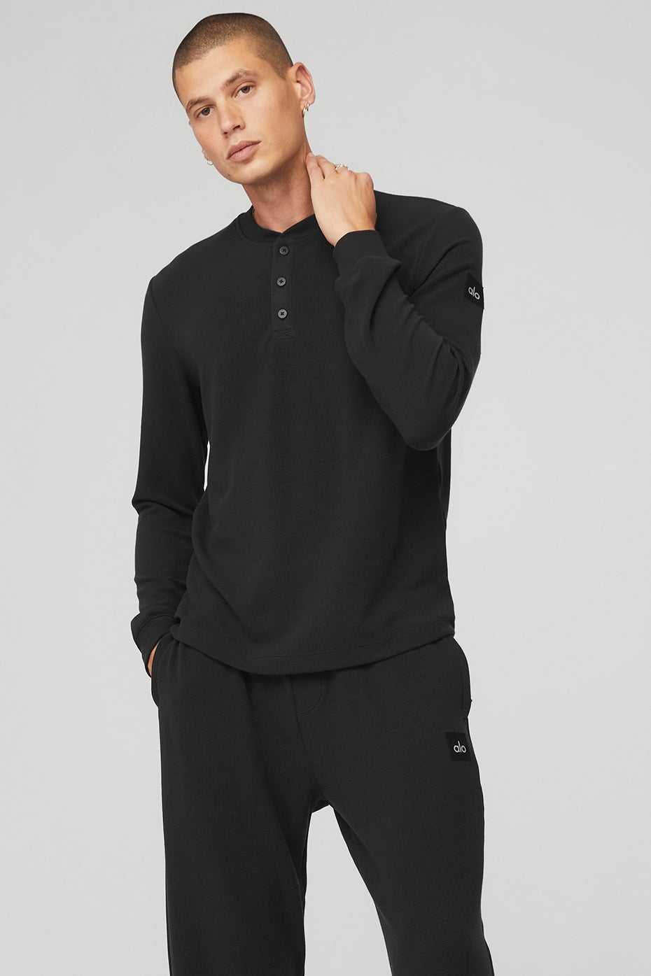 Alo Yoga USA Micro Waffle Fast Break Henley Black | 6415793-BE