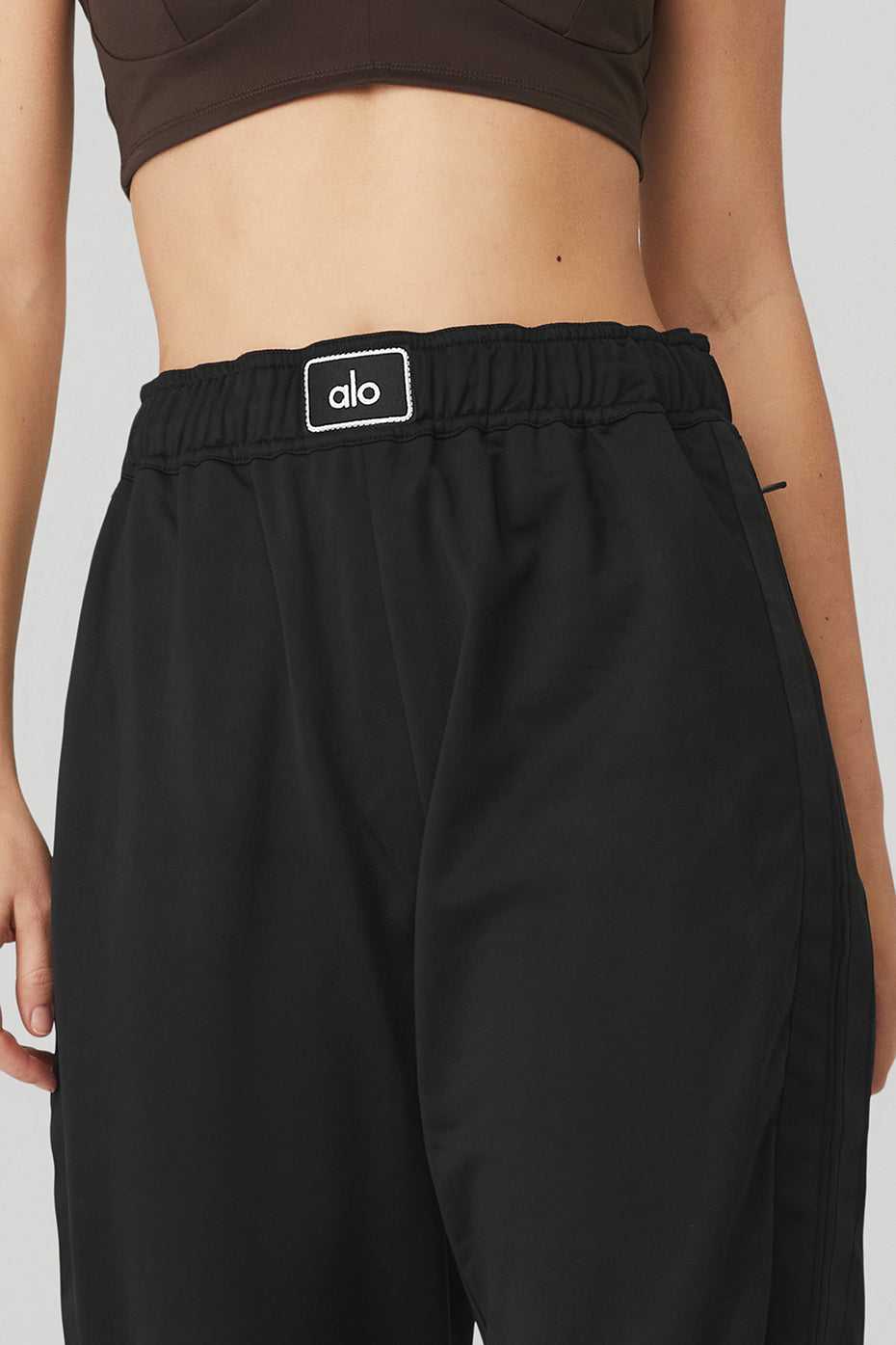 Alo Yoga USA Prizewinner Black | 2346875-FE