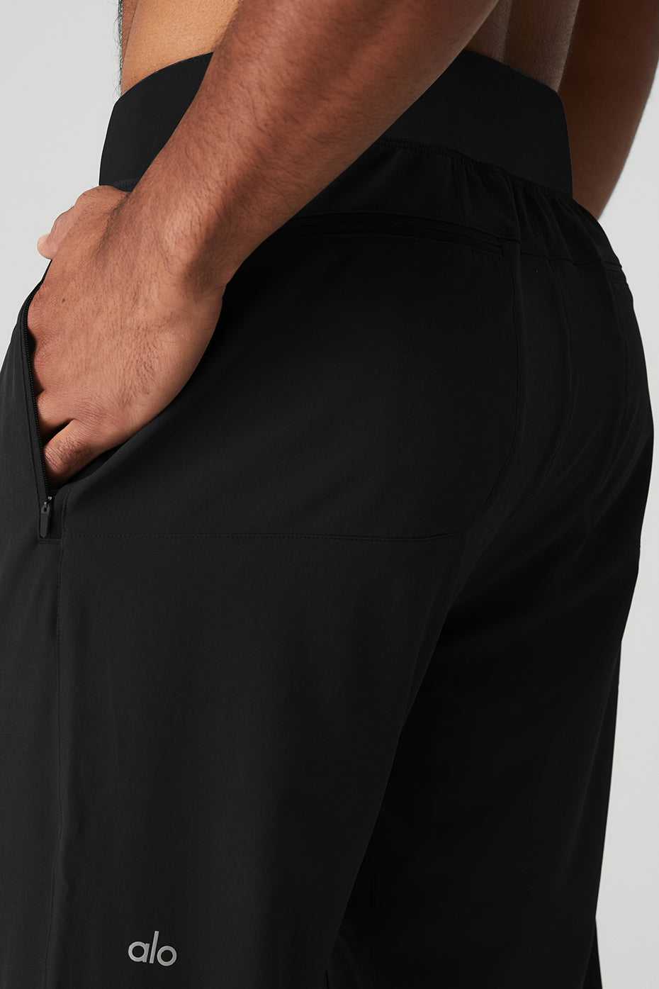 Alo Yoga USA Repetition Black | 6803714-DO