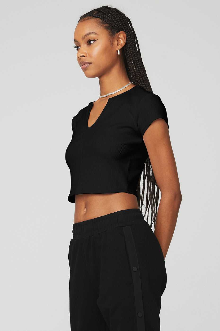 Alo Yoga USA Ribbed Cropped Savvy Black | 0271538-VX