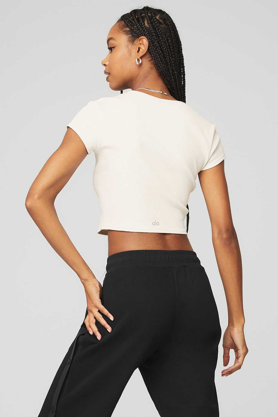 Alo Yoga USA Ribbed Cropped Savvy Ivory | 3012754-AC