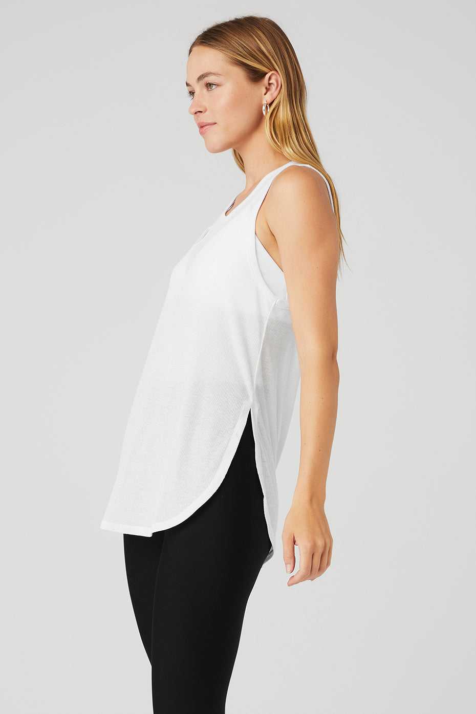 Alo Yoga USA Ribbed Peak White | 0459736-KI