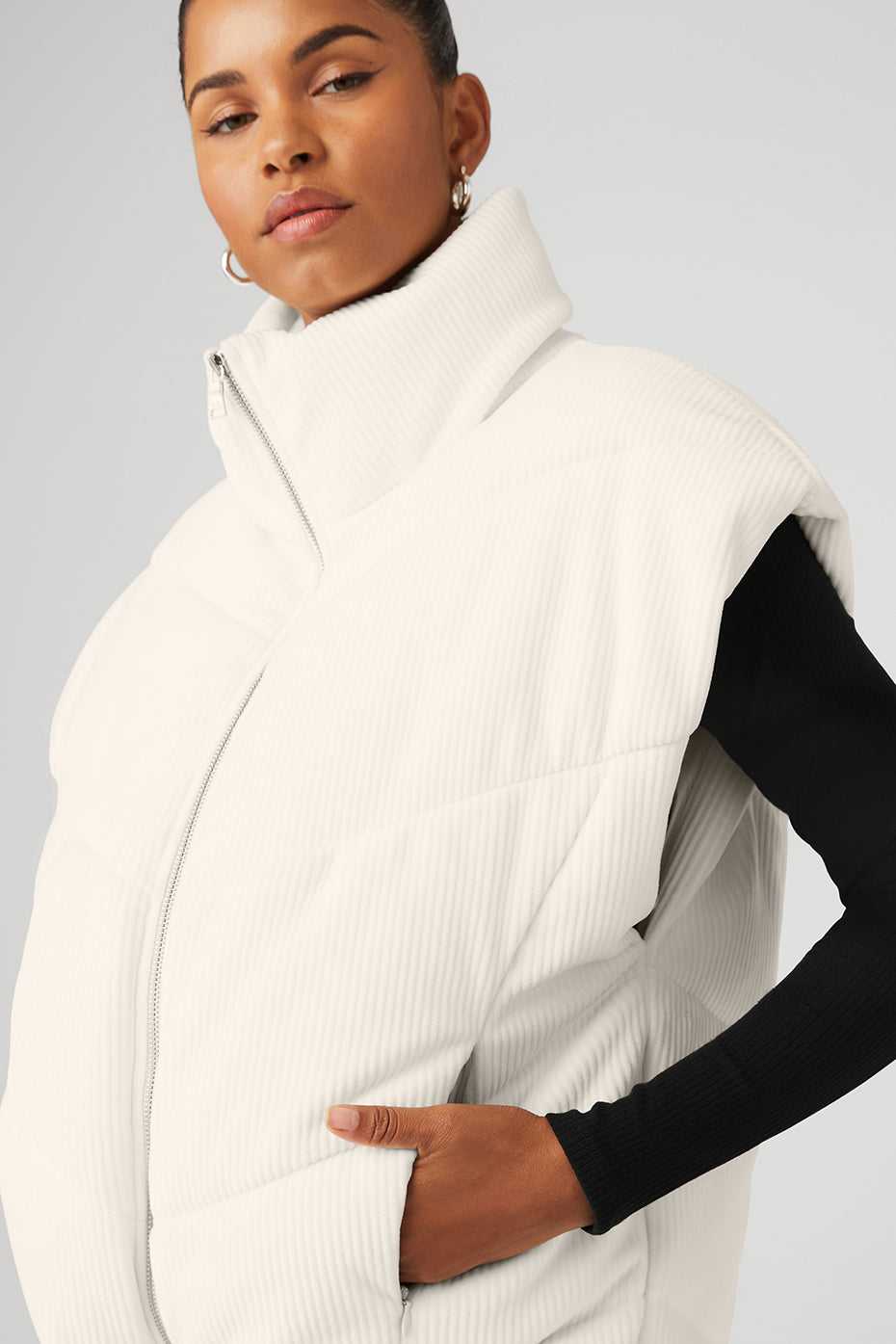 Alo Yoga USA Ribbed Velour Mountain Side Puffer Ivory | 9728316-XB