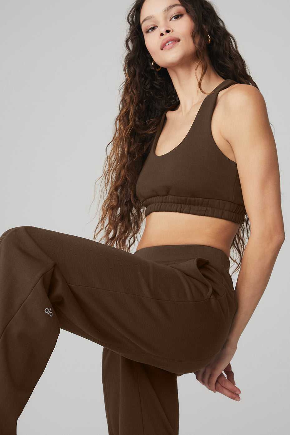 Alo Yoga USA Scoop Neck Espresso | 4615907-UZ