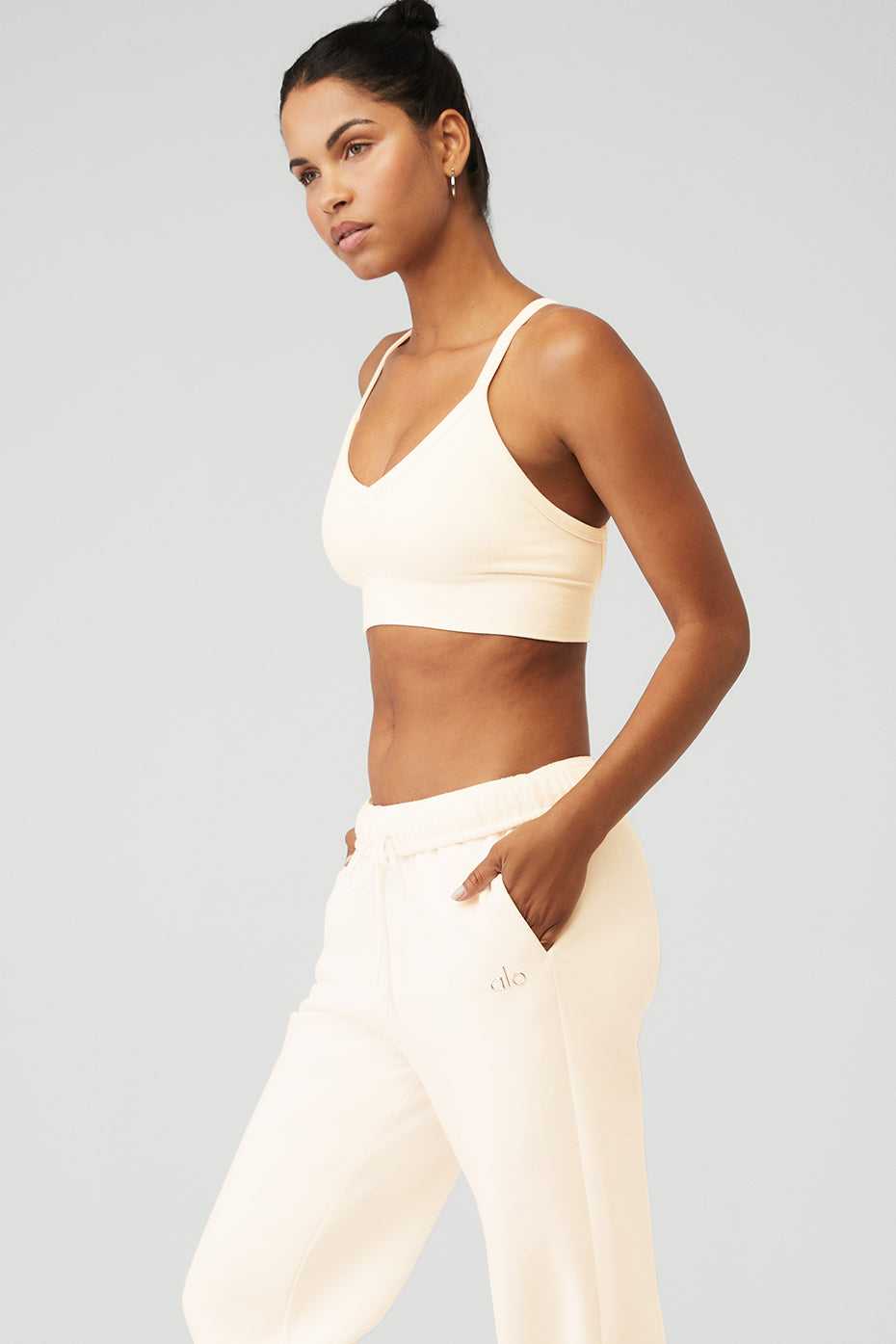 Alo Yoga USA Seamless Ribbed Low Back Ivory | 7305146-AR