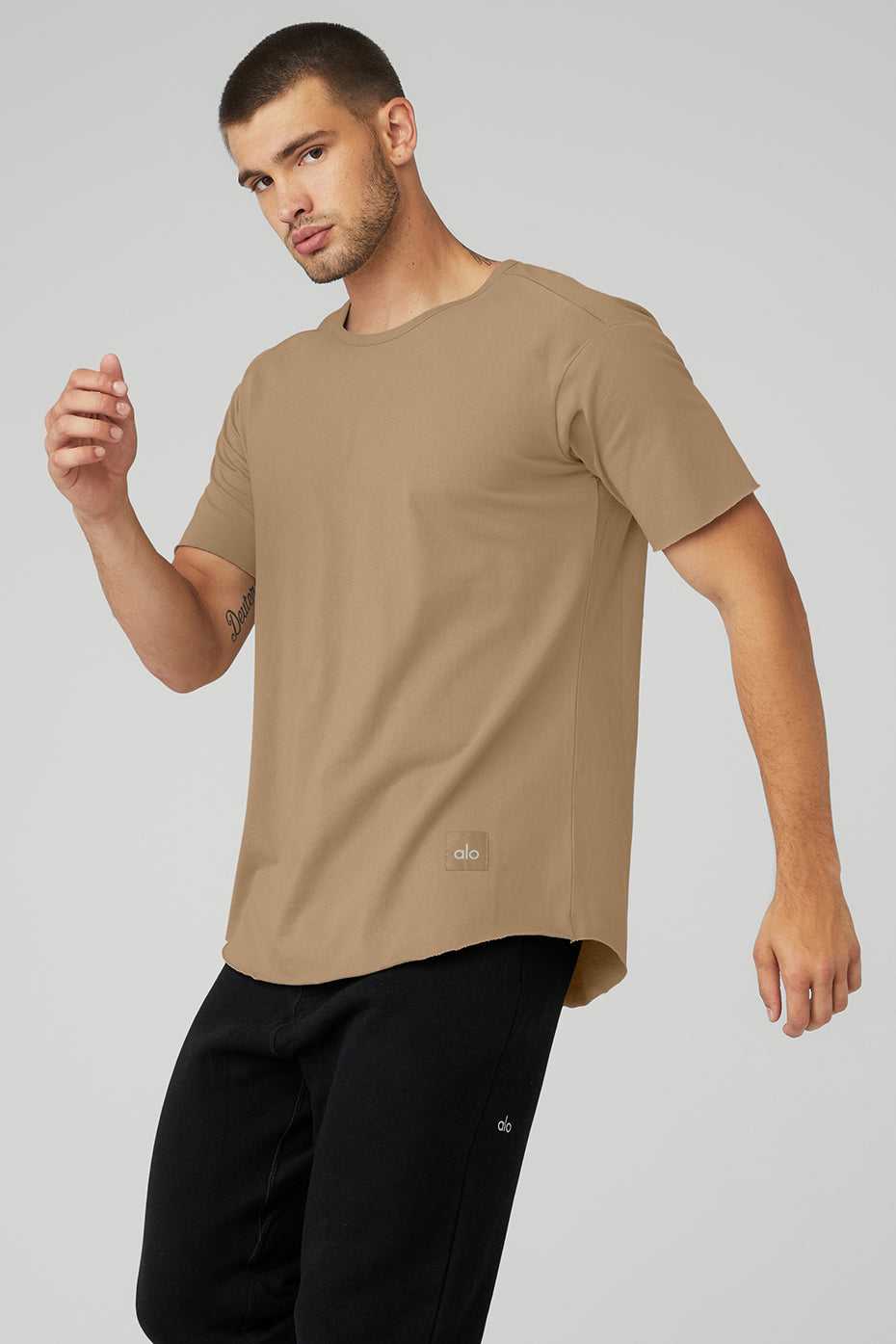 Alo Yoga USA Society Crewneck Tee Gravel | 1840625-IH