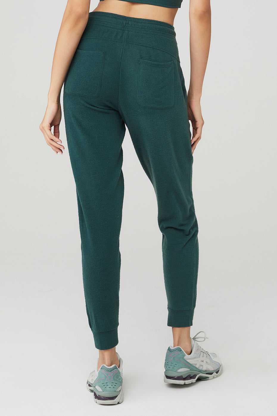 Alo Yoga USA Soho Midnight Green | 1025486-GP