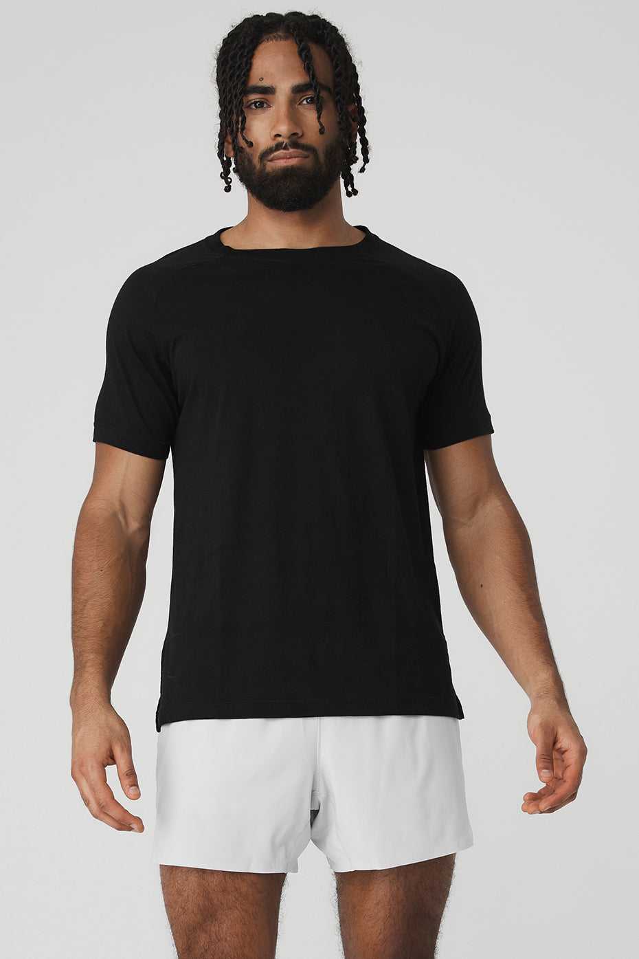 Alo Yoga USA The Triumph Crew Neck Tee Black | 7604592-VX