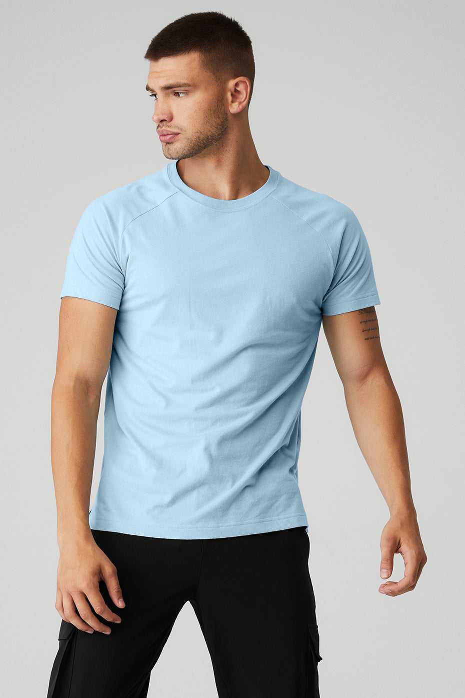 Alo Yoga USA The Triumph Crew Neck Tee Calm Blue | 5982340-JR