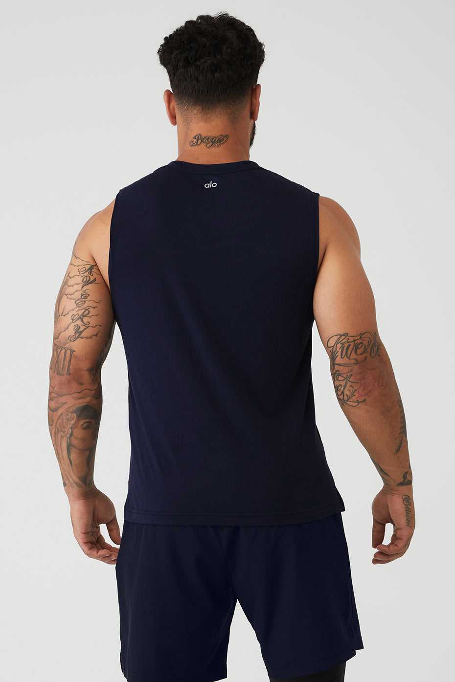 Alo Yoga USA The Triumph Muscle Navy | 6754092-VE