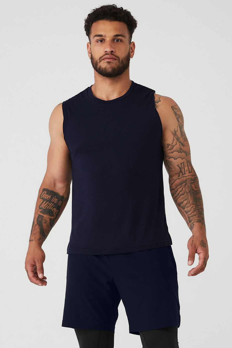 Alo Yoga USA The Triumph Muscle Navy | 6754092-VE