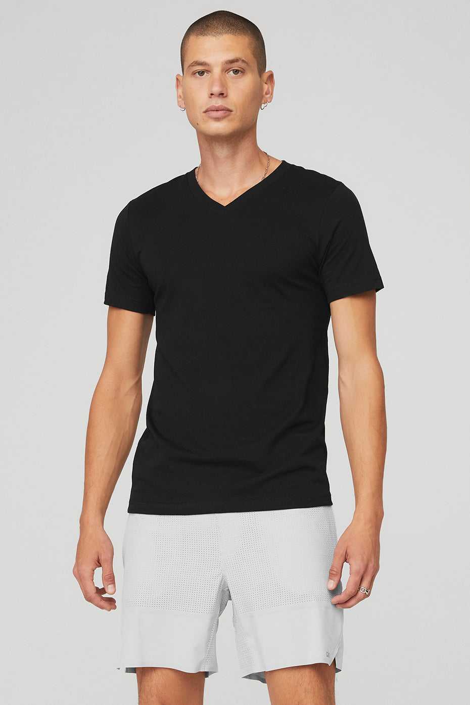 Alo Yoga USA The Triumph V-Neck Tee Black | 2348076-MH